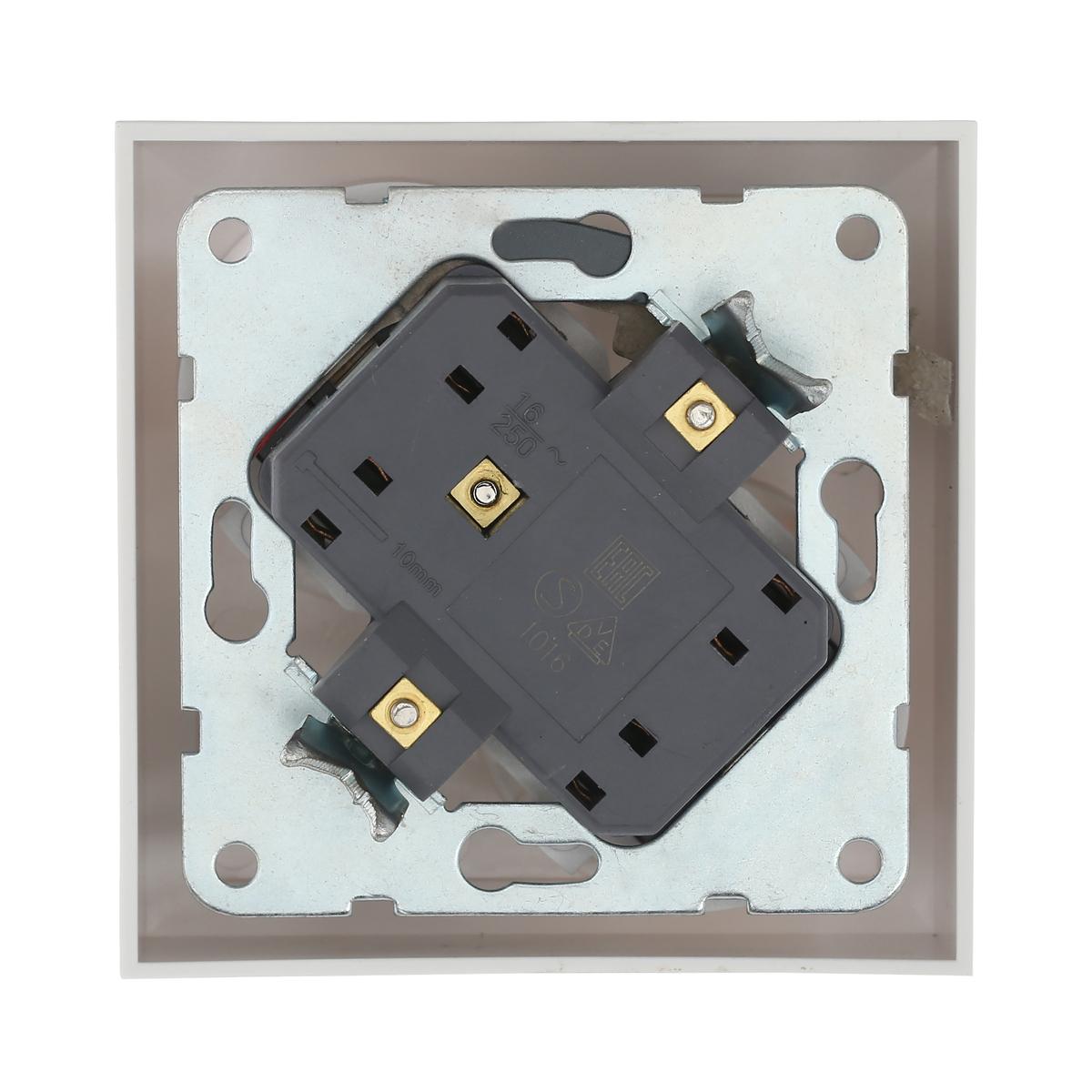 фото розетка lk studio двойная с з/к, со шторками (бежевый) lk60 863501-1 | 220svet.ru