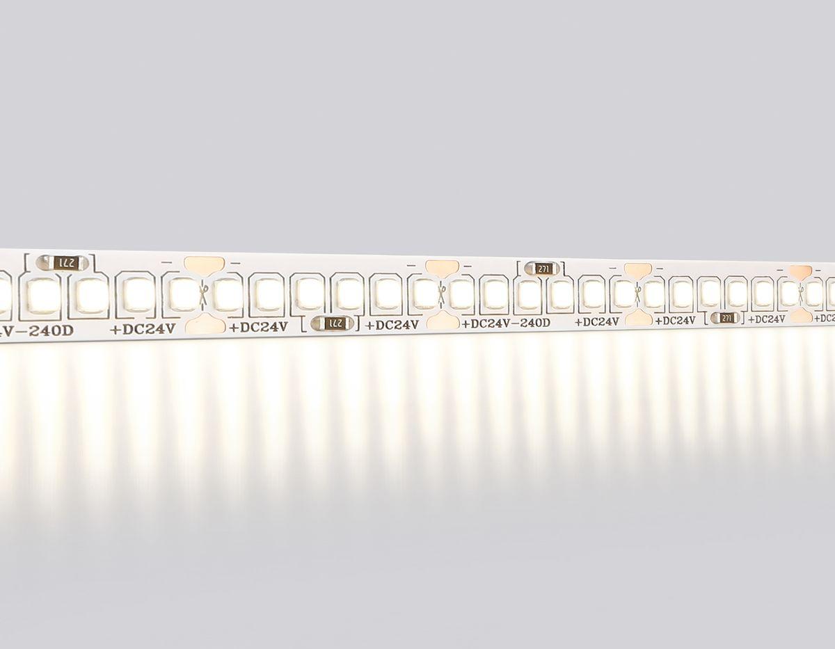 фото светодиодная лента дневной белый ambrella light 22w/m 240led/m 2835smd 4500к 5m gs3502 | 220svet.ru