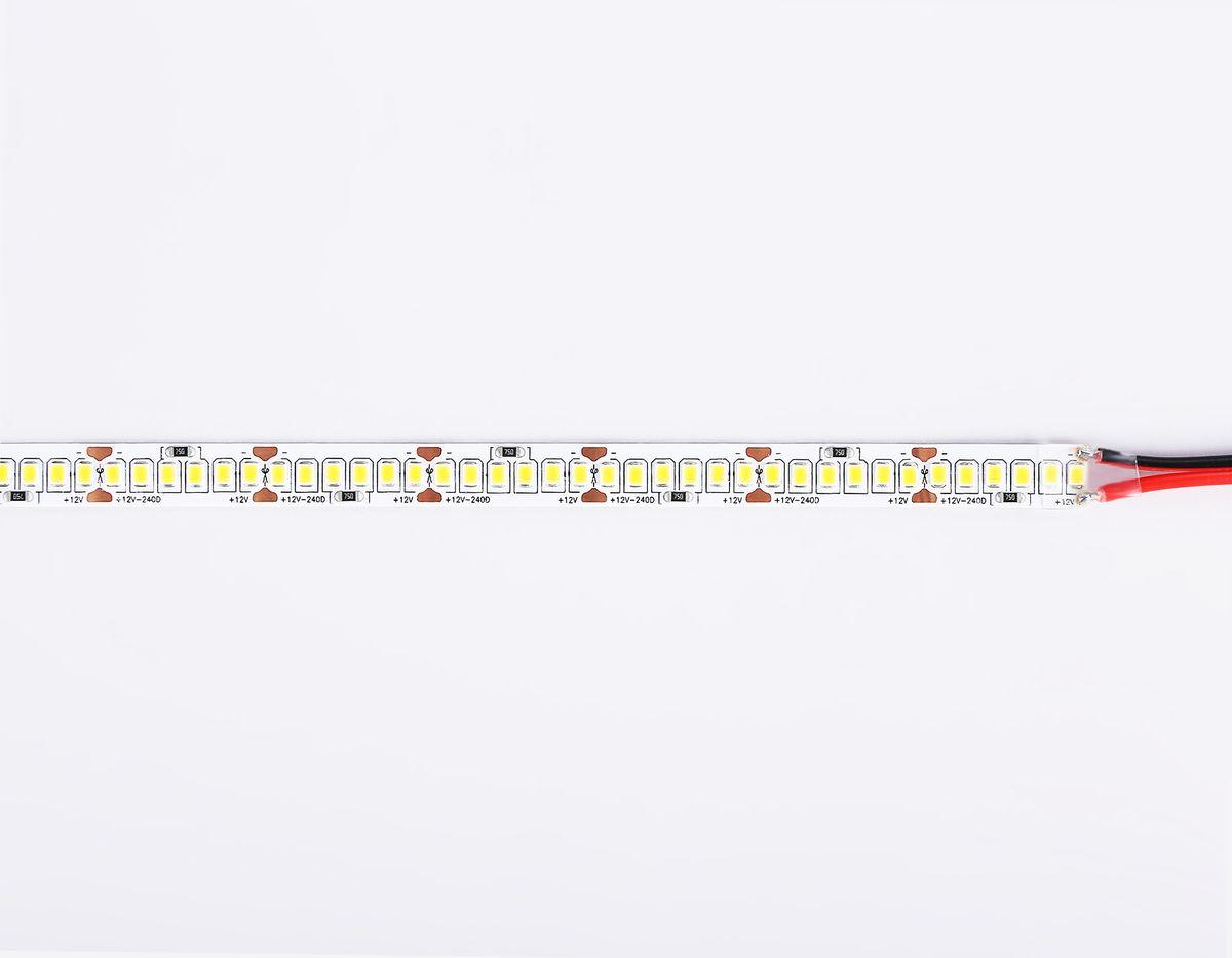 фото светодиодная лента дневной белый ambrella light 19,2w/m 240led/m 2835smd 4500к 5m gs1502 | 220svet.ru